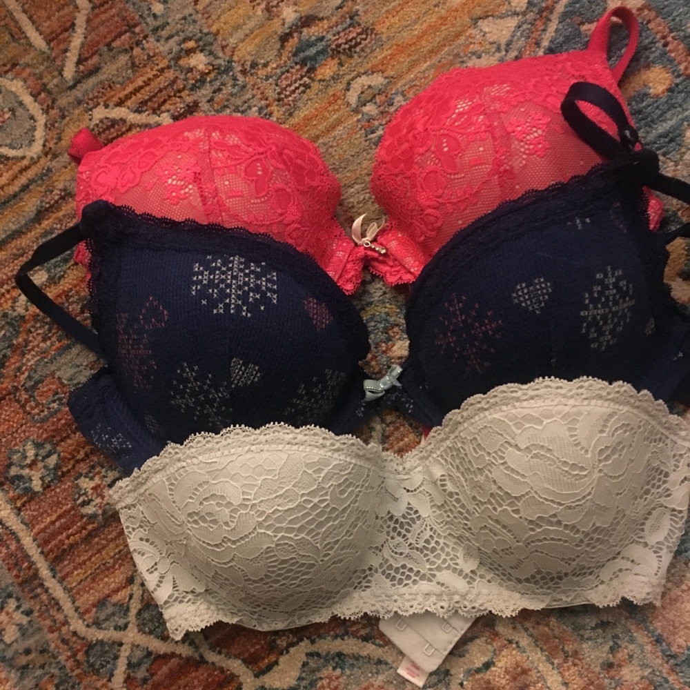 3 Victorias Secret Bras